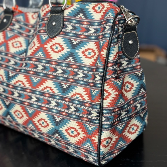 American Bling by Montana West Weekender Bag NWT - Picture 3 of 6